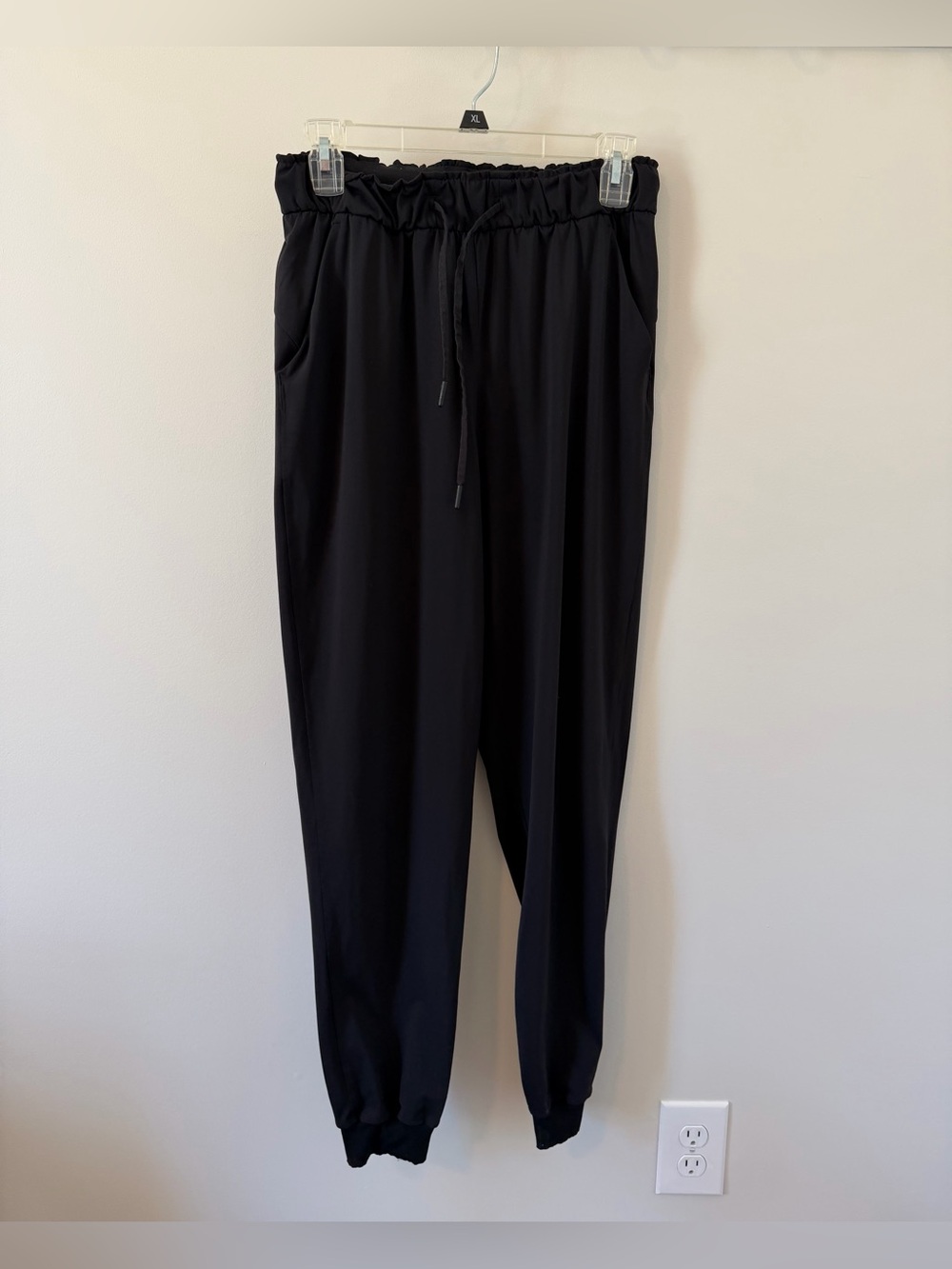 Lululemon Keep Moving Jogger Pants Women’s Size 6 Black